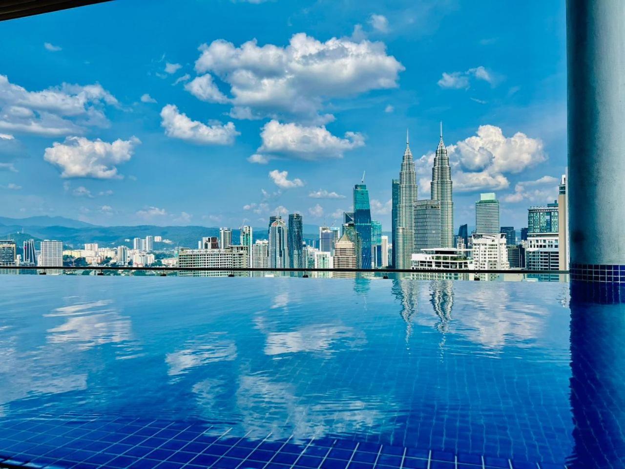 The Luxe Suites Klcc By Cozy Stay Kuala Lumpur Exterior foto