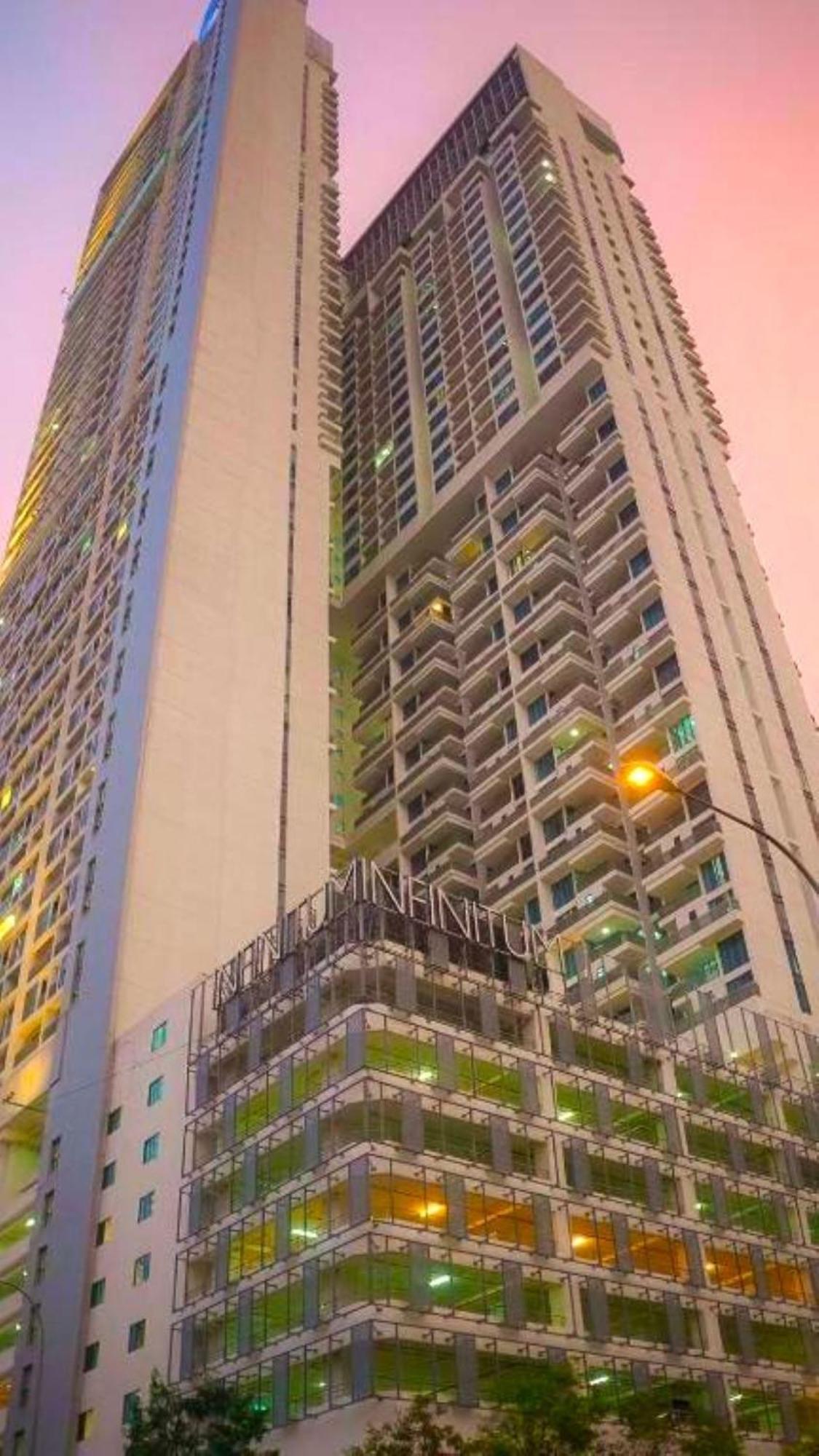 The Luxe Suites Klcc By Cozy Stay Kuala Lumpur Exterior foto